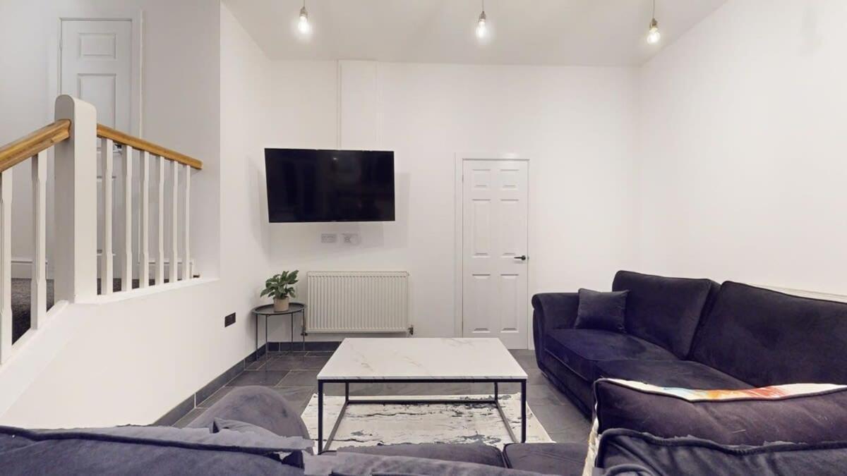 Apartment Modern Spacious 6 Bed In With Parking Plymouth